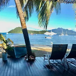  Villa Dans La Baie Des Saintes Les Pieds Dans L'eau Guadeloupe