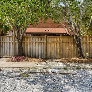 https://old-east-hill-townhouse.hotels-destin.com
