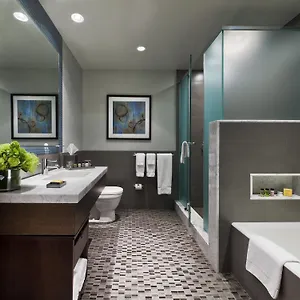 https://the-pearl-hotel.us-newyorkcity.com