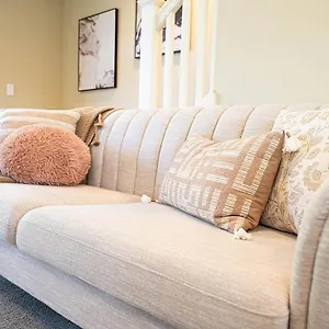 https://exquisite-central-townhome-with-spacious-loft-and.seattlehotelsites.com